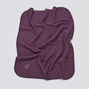 Cloud7-Dog-Blanket-Soft-Fleece-Blackberry-S